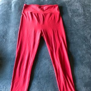 Shade of red leggings